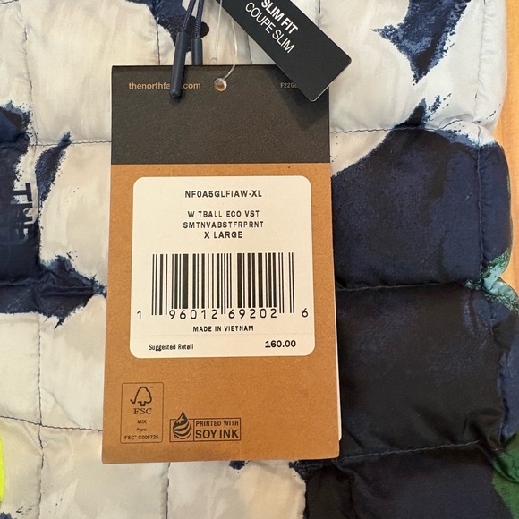 The North Face Thermoball Eco Vest - Womens, NWT - Picture 3 of 5